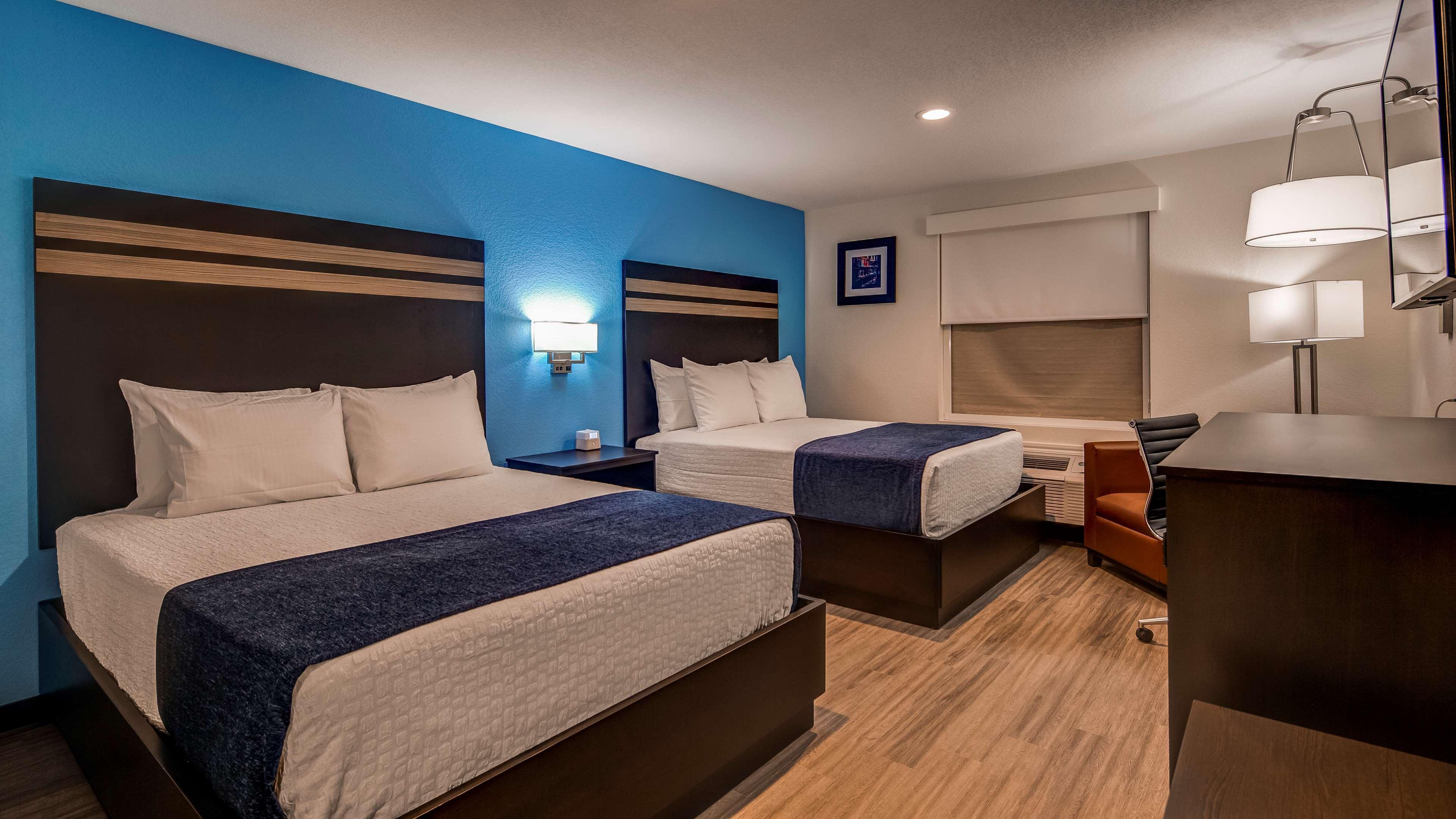 Surestay Plus Hotel By Best Western Humble Exterior photo